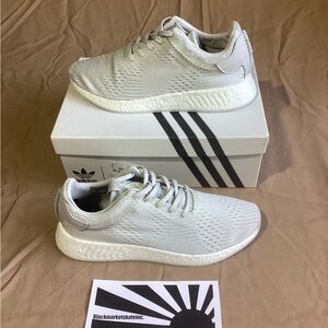 Adidas x Wings + Horns NMD R2 Hint BB3118 Men's Size 10.5
